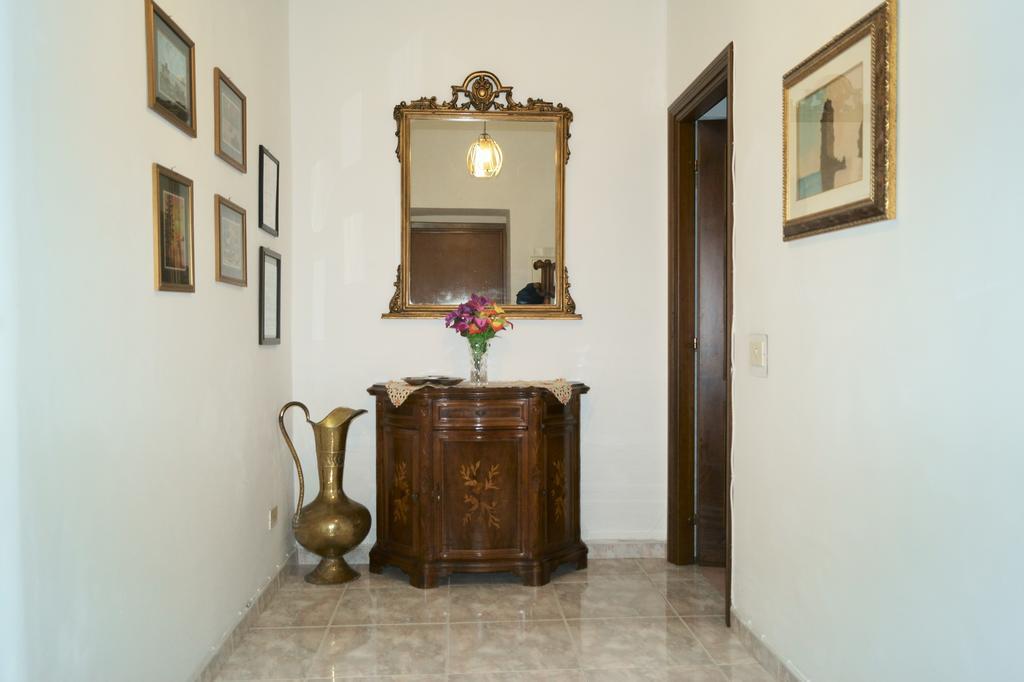 Caterina One O One - Embassy Apartment Roma Exterior foto